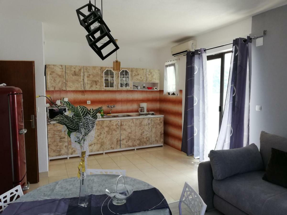 Apartment Stojan A1 Marina Εξωτερικό φωτογραφία